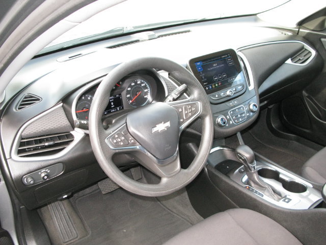 Used 2024 Chevrolet Malibu LT FWD image 12