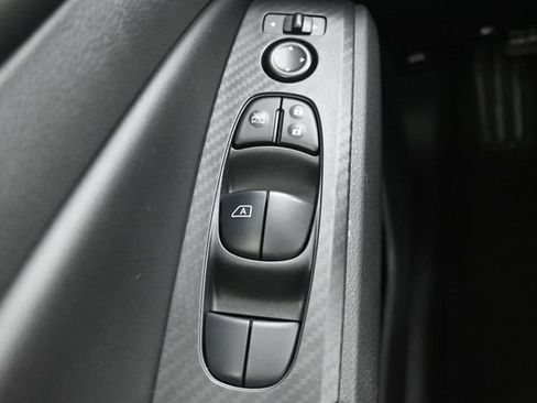 Used 2025 Nissan Altima 2.5 S FWD image 15