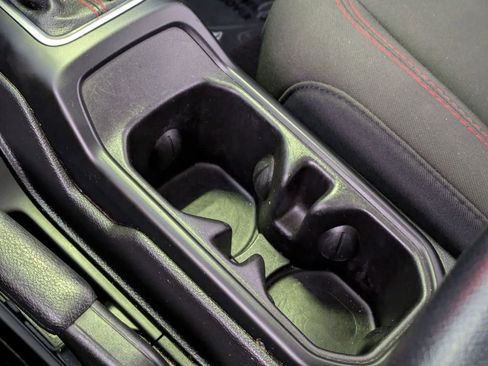 Used 2023 Jeep Wrangler Unlimited Rubicon AWD/4WD image 19