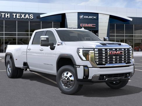 New 2026 GMC Sierra 3500 Denali w/ Denali Reserve Package AWD/4WD image 7