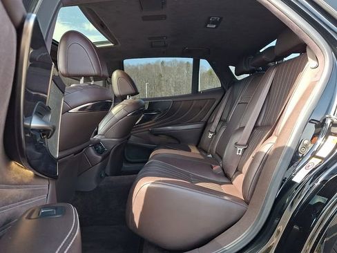 Used 2018 Lexus LS 500 RWD image 10