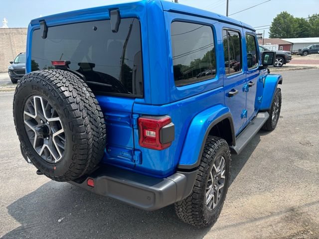 New 2025 Jeep Wrangler Unlimited Sahara w/ Safety Group AWD/4WD image 7