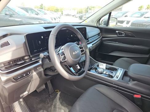 New 2026 Kia Carnival SX image 13