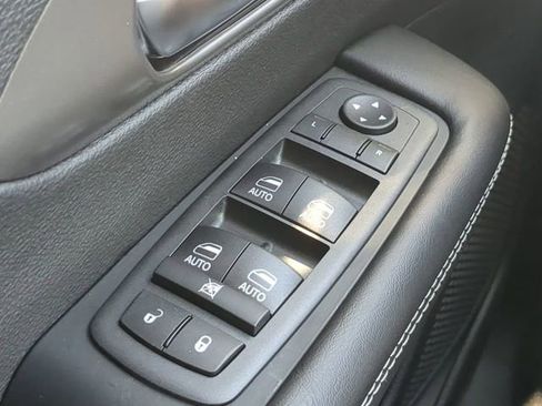 New 2026 Chrysler Voyager LX image 29