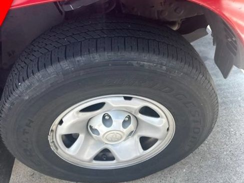 Used 2013 Toyota Tacoma PreRunner w/ SR5 Pkg RWD image 4
