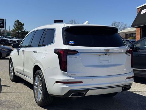 Certified 2023 Cadillac XT6 Premium Luxury image 9