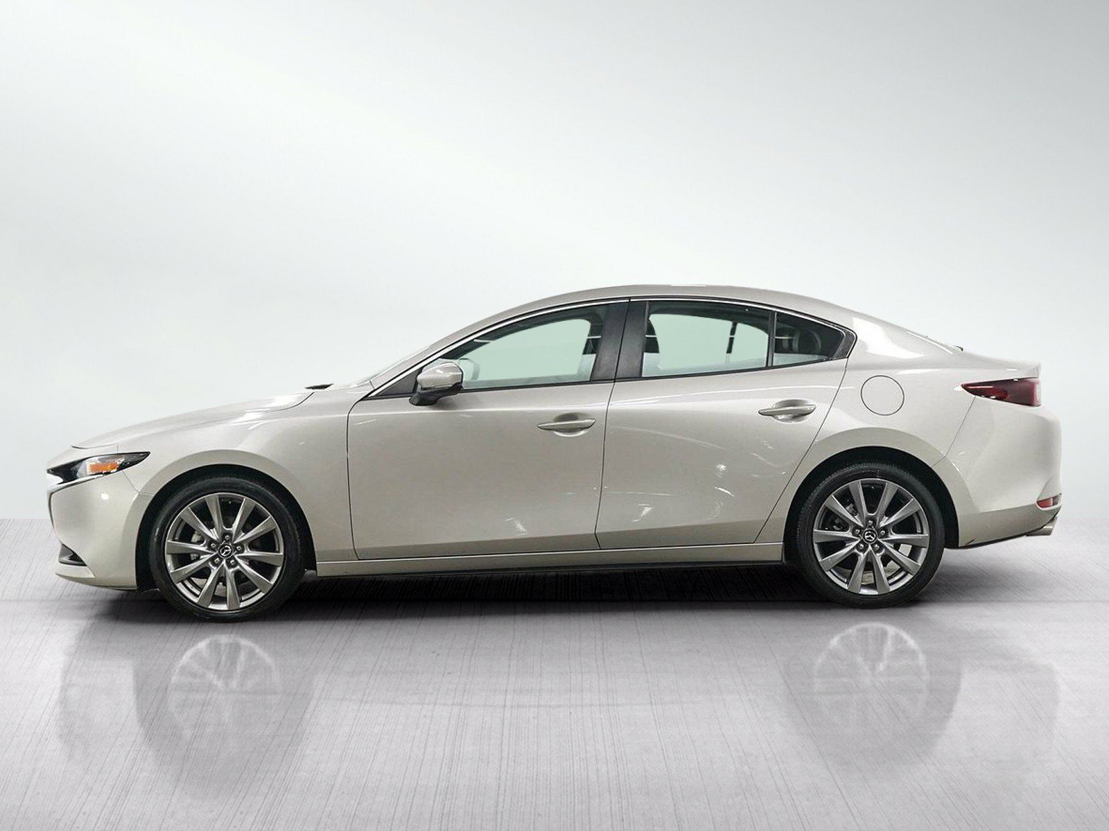 Used 2024 MAZDA MAZDA3 s FWD image 2