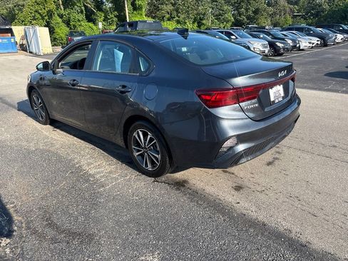 Used 2024 Kia Forte LXS w/ LXS Technology Package FWD image 5