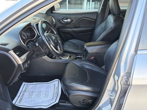 Used 2014 Jeep Cherokee Limited w/ Technology Group AWD/4WD image 16