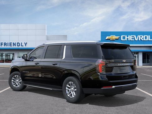 New 2026 Chevrolet Suburban LT image 3