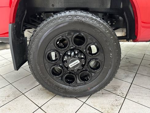 Used 2024 Ford F250 Lariat w/ Black Appearance Package image 15