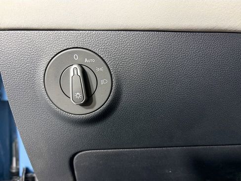 New 2026 Volkswagen Taos SE AWD/4WD image 10