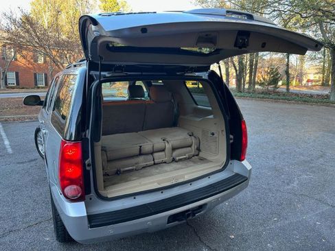Used 2012 GMC Yukon SLT w/ SLT-2 Equipment Package image 15