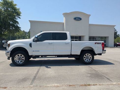 Used 2019 Ford F250 Lariat w/ Chrome Package AWD/4WD image 6