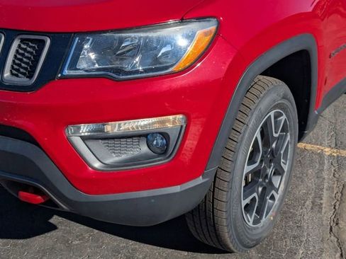 Used 2019 Jeep Compass Trailhawk image 10