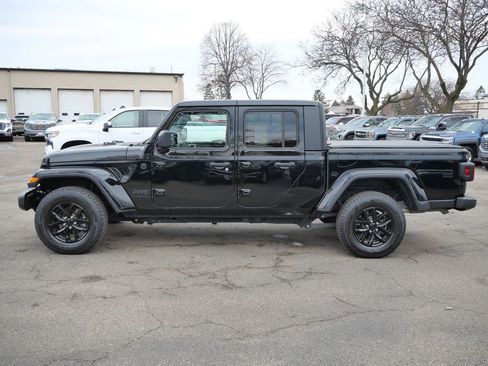 Used 2021 Jeep Gladiator Sport AWD/4WD image 8