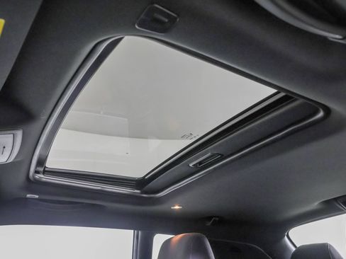 Used 2023 Dodge Challenger R/T Scat Pack RWD image 32