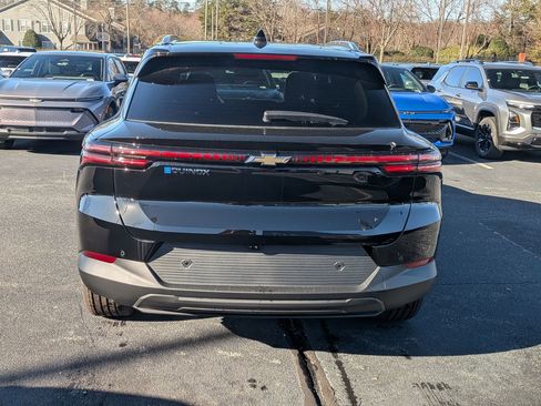 New 2026 Chevrolet Equinox EV LT image 7