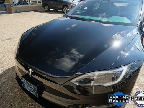 Used 2022 Tesla Model S Plaid image 15
