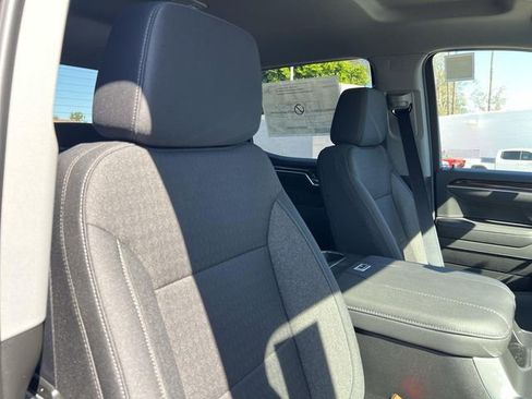 New 2026 GMC Sierra 1500 Elevation w/ LPO, Elevation Black Package image 34