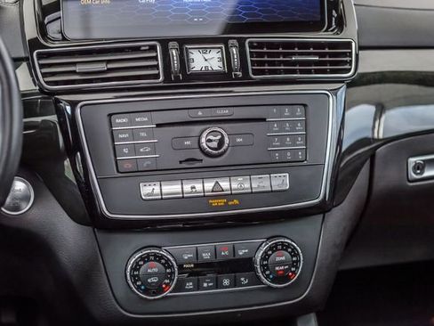 Used 2018 Mercedes-Benz GLS 450 4MATIC w/ Premium Package image 28