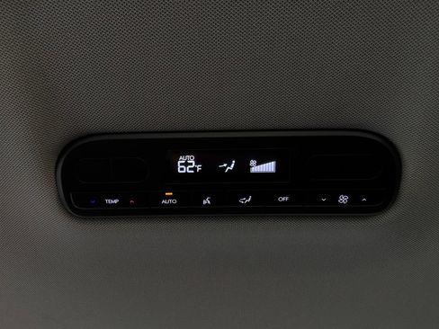 Used 2026 Hyundai Palisade SEL FWD image 17