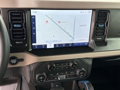 Used 2023 Ford Bronco Wildtrak AWD/4WD image 23
