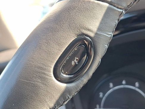 Used 2022 Lincoln Corsair AWD w/ Premium Package image 24