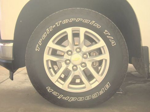 Used 2019 Chevrolet Silverado 1500 LTZ w/ LTZ Convenience Package image 9