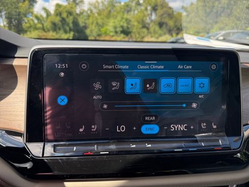 New 2026 Volkswagen Atlas SE image 16