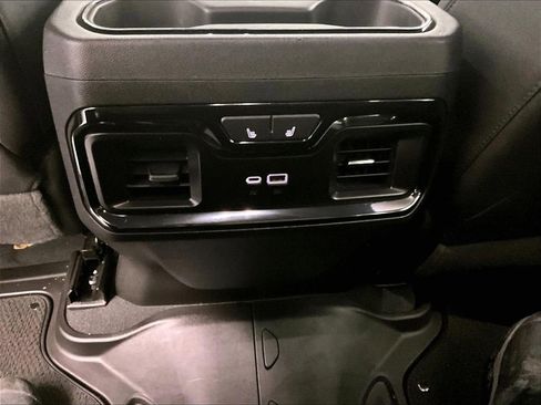 Used 2023 GMC Sierra 1500 AT4 w/ AT4 Premium Package image 27