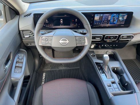 New 2026 Nissan Sentra SR w/ Floor Mat Package FWD image 26