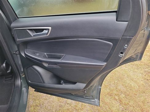 Used 2024 Ford Edge SEL image 33