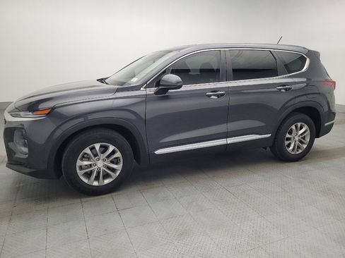 Used 2020 Hyundai Santa Fe SE FWD image 2