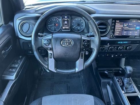 Used 2021 Toyota Tacoma TRD Sport w/ Technology Package image 16