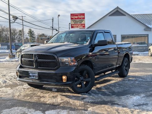 Used 2019 RAM 1500 Express w/ Express Value Package image 1