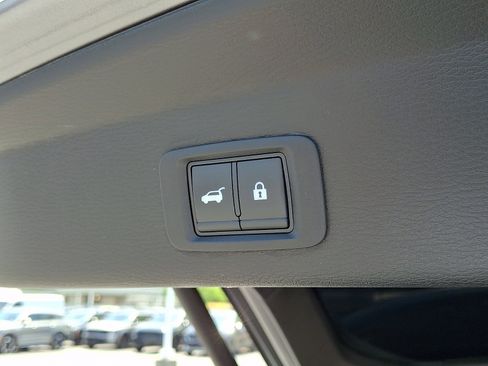 Used 2022 Mitsubishi Outlander SE AWD/4WD image 30
