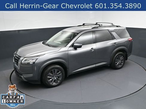 Used 2022 Nissan Pathfinder SV FWD image 33