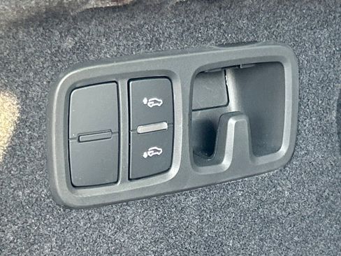 Used 2025 Audi RS Q8 performance image 65