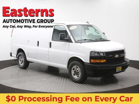 Used 2021 Chevrolet Express 2500 RWD image 41