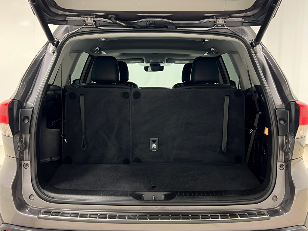 Used 2019 Toyota Highlander XLE AWD/4WD image 27