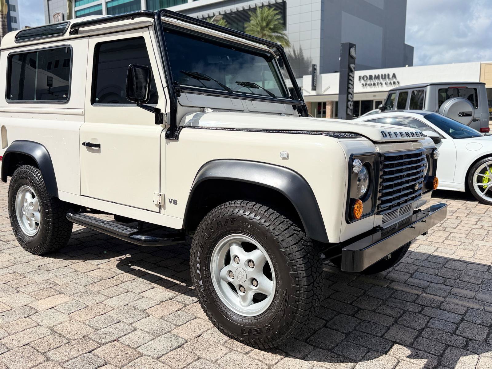 Used 1997 Land Rover Defender 90 AWD/4WD image 9