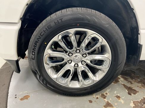 Used 2023 RAM 1500 Laramie AWD/4WD image 27