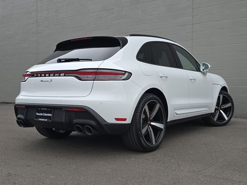 New 2026 Porsche Macan S image 9