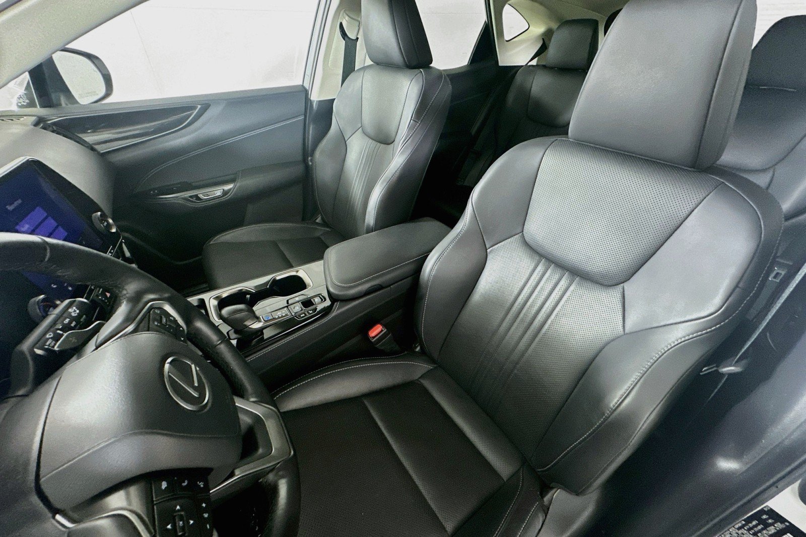 Used 2023 Lexus NX 350h AWD w/ Towing Package (2000 Lbs) image 17