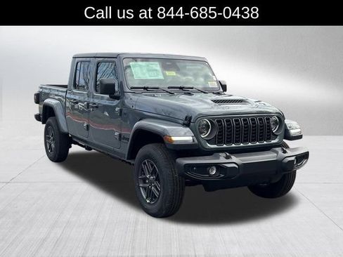 New 2026 Jeep Gladiator Sport AWD/4WD image 3