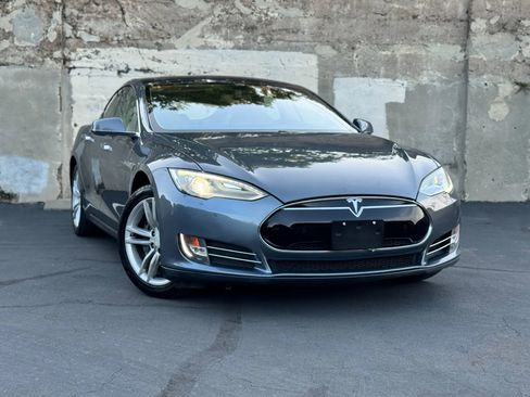 Used 2013 Tesla Model S image 1