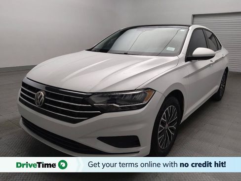 Used 2019 Volkswagen Jetta SE w/ Cold Weather Package FWD image 1