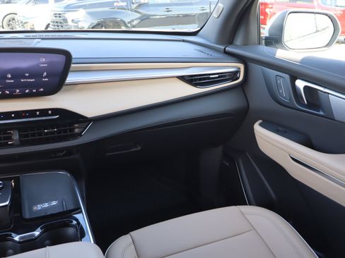 Used 2026 Buick Enclave Preferred w/ LPO, Floor Liner Package image 13