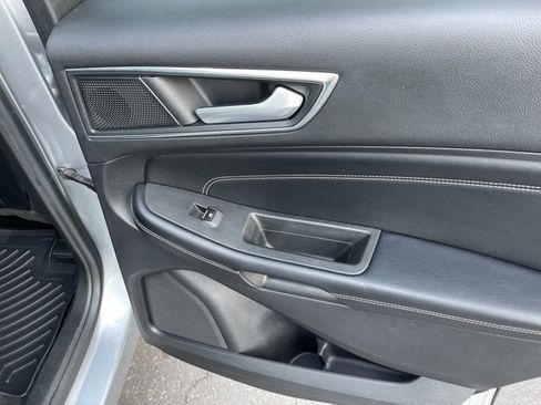 Used 2022 Ford Edge Titanium image 56
